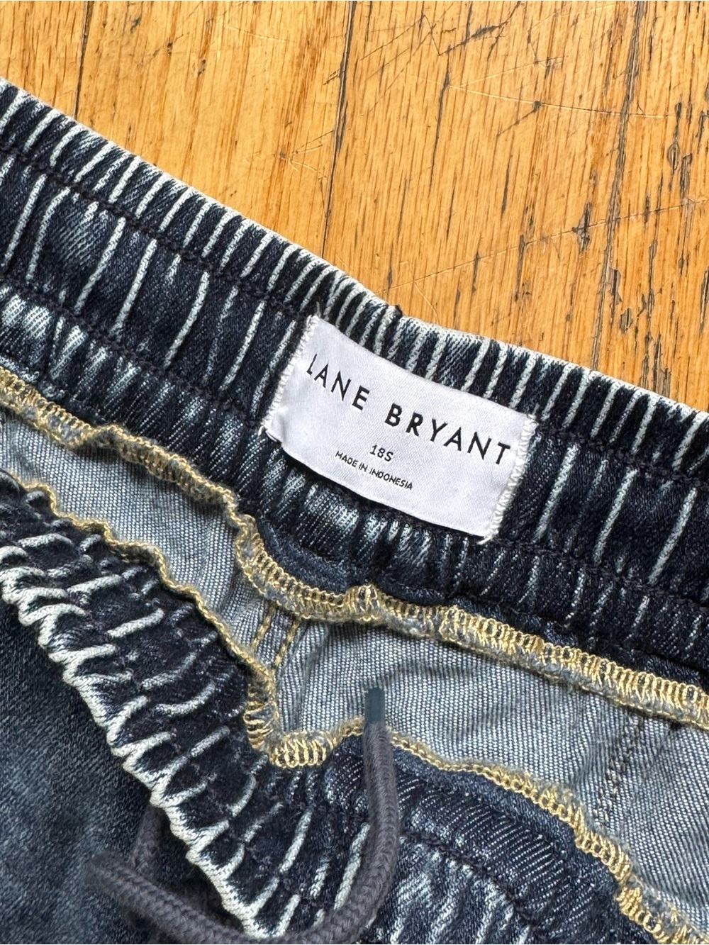 Lane Bryant Washed Black Relaxed Jogger Jeans - Picture 4 of 5